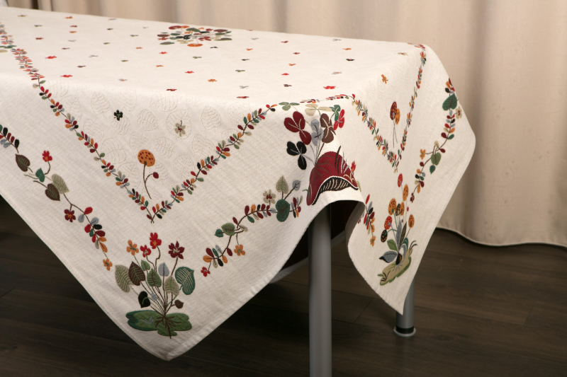 Tablecloth NENUFAR V.1