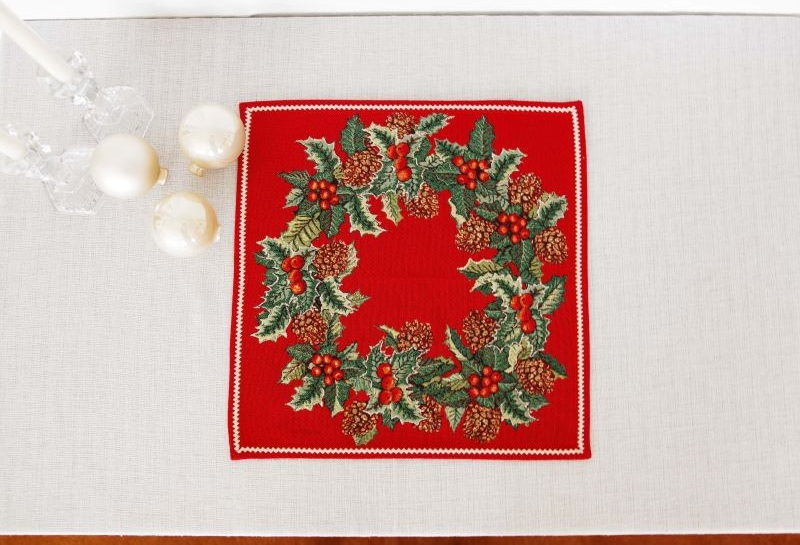 Saucer Holly red