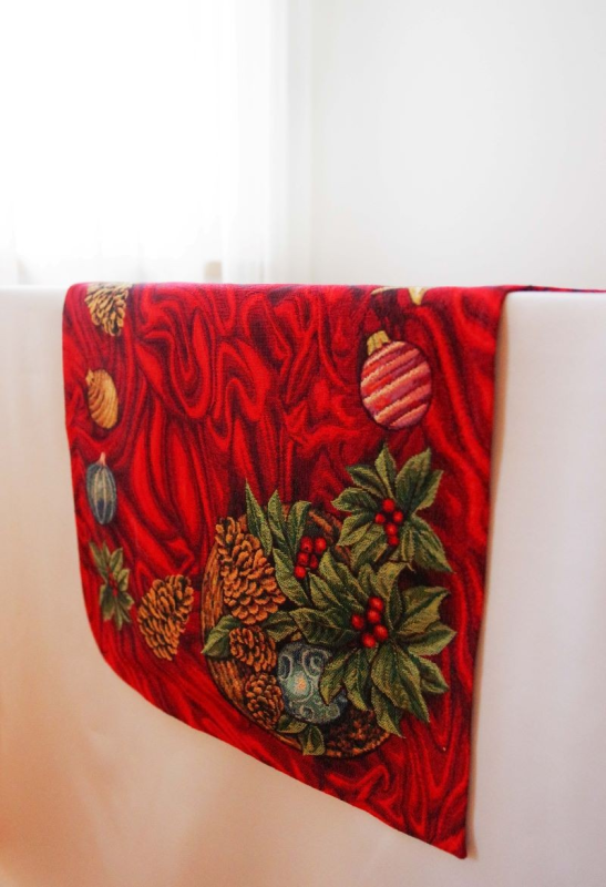 Christmas table runner GINGER
