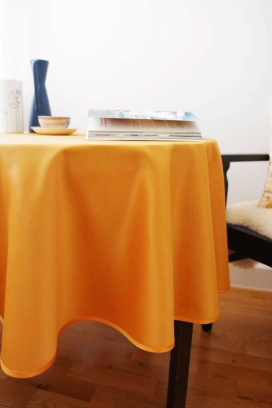 Tablecloth DANUBIO, oval, yellow