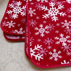Throw SNOW FLAKES, red