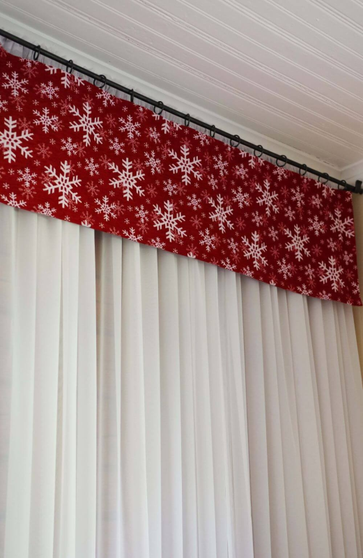 Curtain valance SNOW FLAKES, red