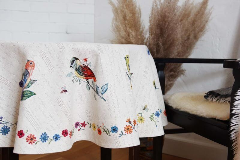 Tablecloth BIRDS round