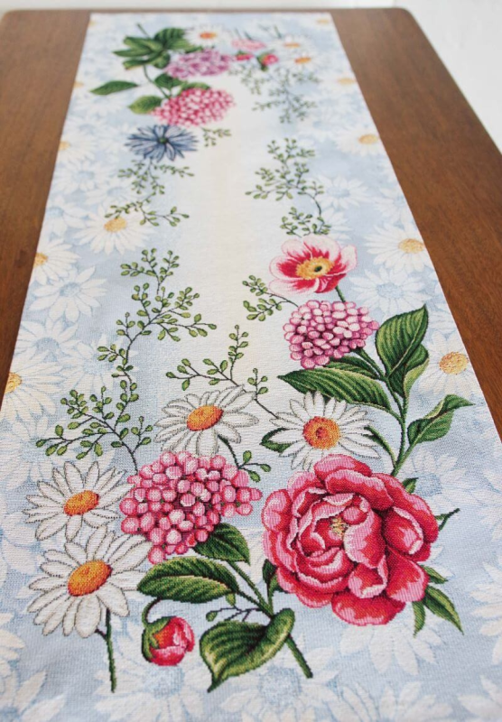 Table runner BELLIS