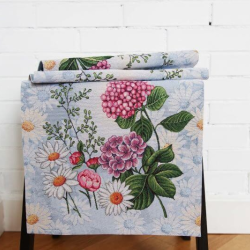 Table runner BELLIS