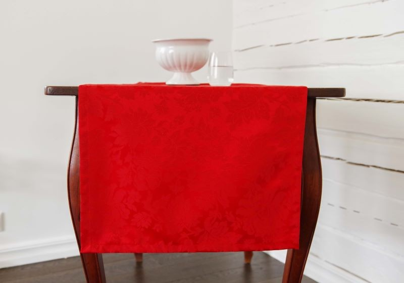 Table runner DORA v.25, red