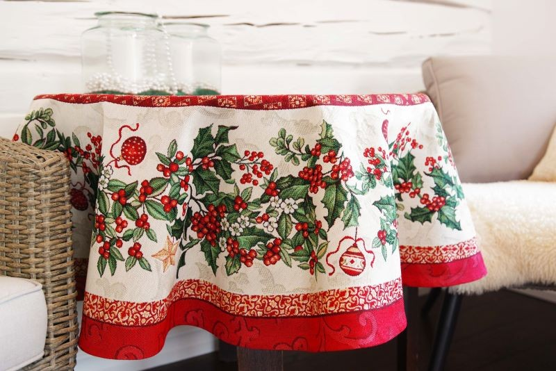 Christmas tablecloth GINGLE round