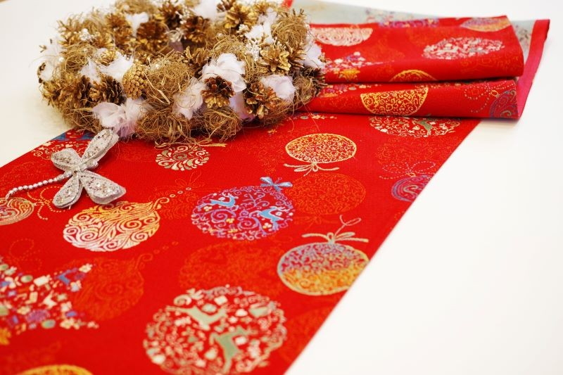 Christmas table runner JUL