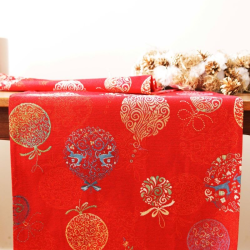 Christmas table runner JUL