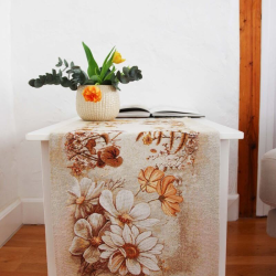 Table runner NITRA