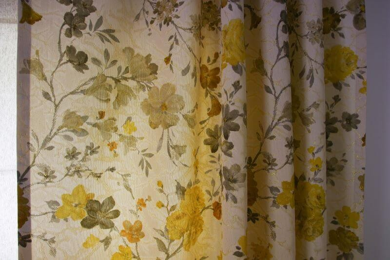 Curtain ANISA v.389, golden