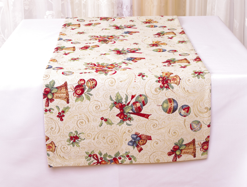 Christmas table runner MIRRA, allover